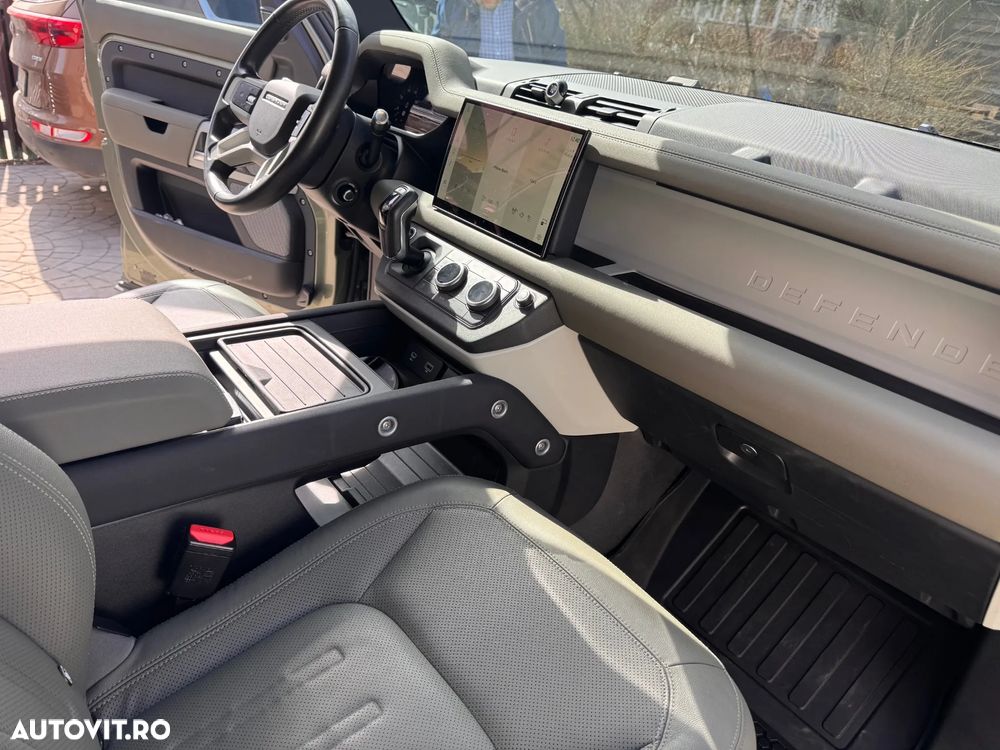 Land Rover Defender 110 3.0 P400 MHEV X-Dynamic HSE - 10