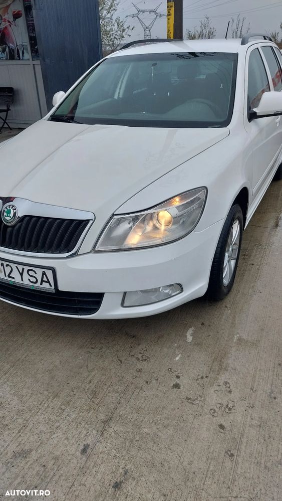 Skoda Octavia Combi 2.0 TDI DPF 4x4 AllDrive - 11