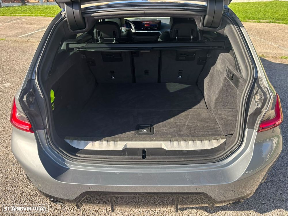 BMW 320 e Pack Desportivo M Auto - 13