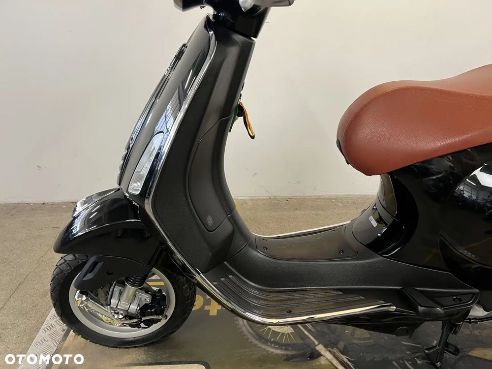 Vespa Primavera - 24