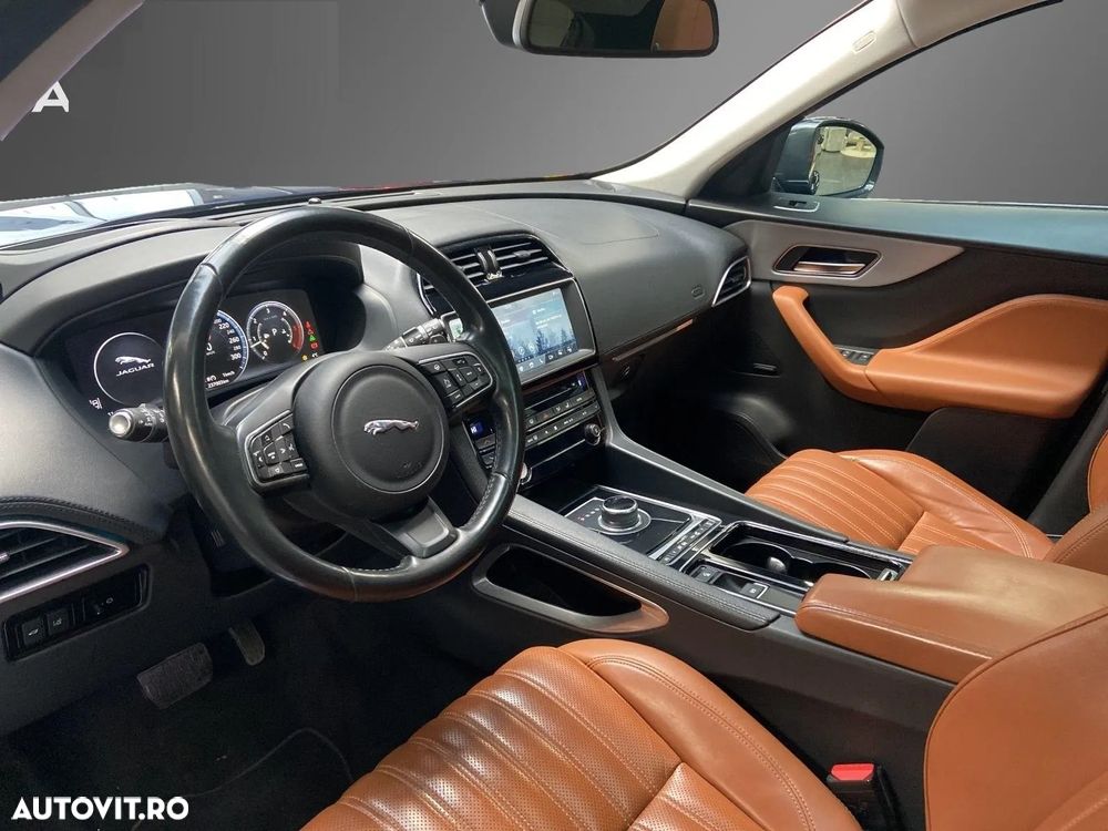 Jaguar F-Pace D300 AWD - 16