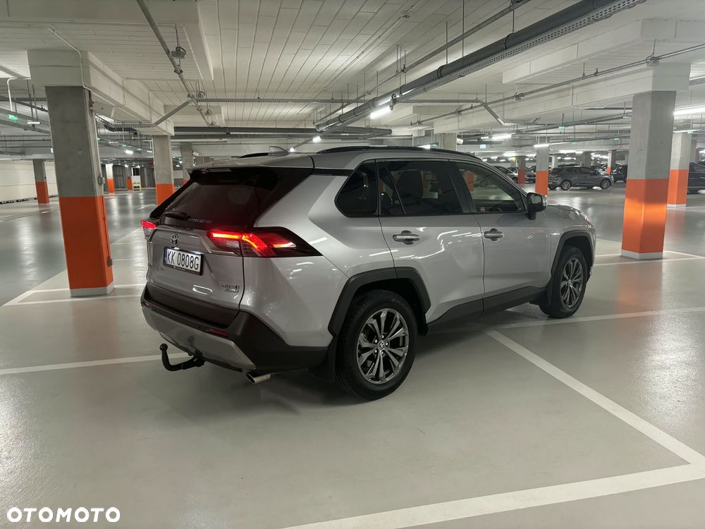 Toyota RAV4 - 6