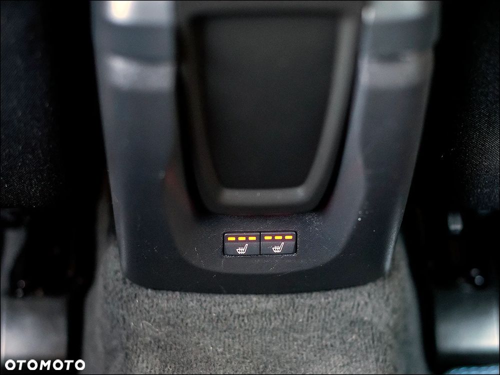 Volvo V40 - 32
