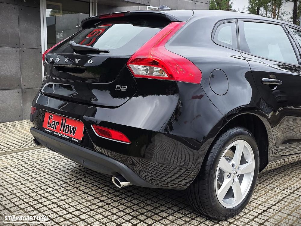 Volvo V40 2.0 D2 Momentum Geartronic - 7