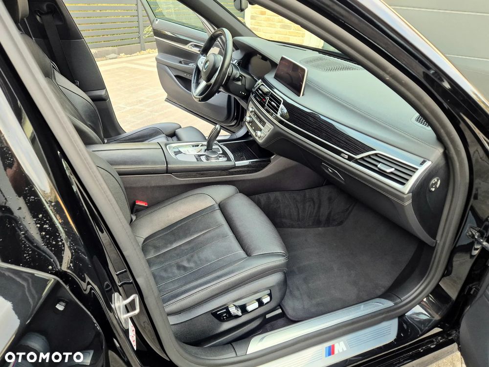 BMW Seria 7 - 19