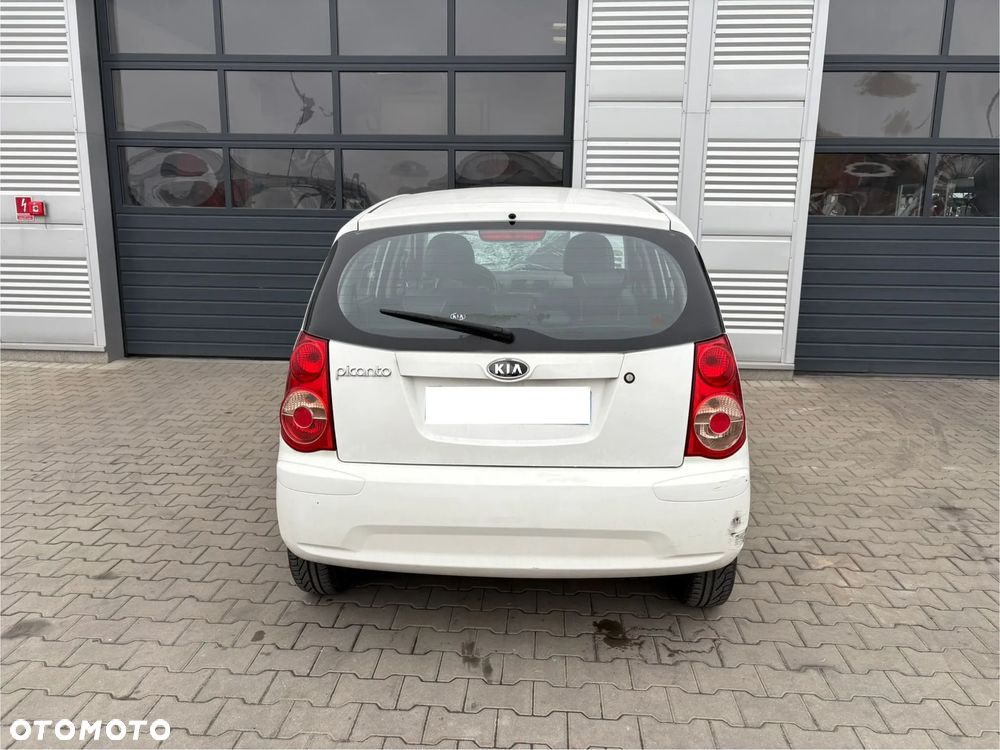 Kia Picanto - 4