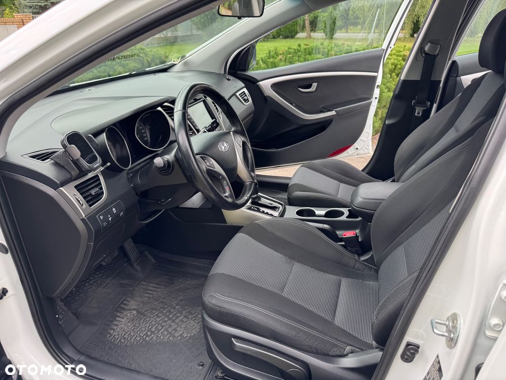 Hyundai i30 1.6 CRDI DCT Premium - 16