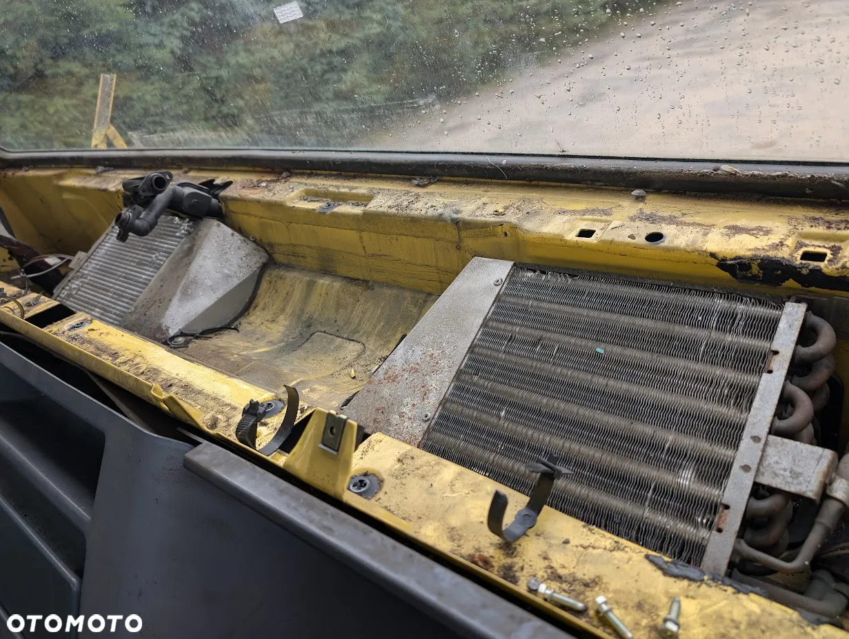Zestaw oryginalnej klimatyzacji Mercedes Vario kompresor instalcja skraplacz przowody sterowanie nagrzewnica - 8