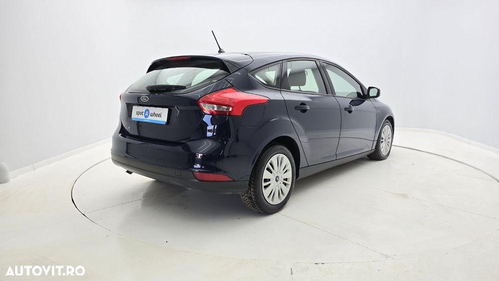 Ford Focus 1.5 EcoBlue Trend - 6
