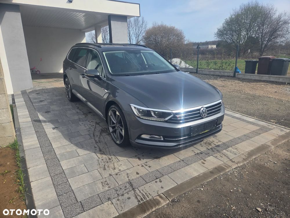Volkswagen Passat 2.0 TDI SCR 4Mot DSG Comfortline - 19