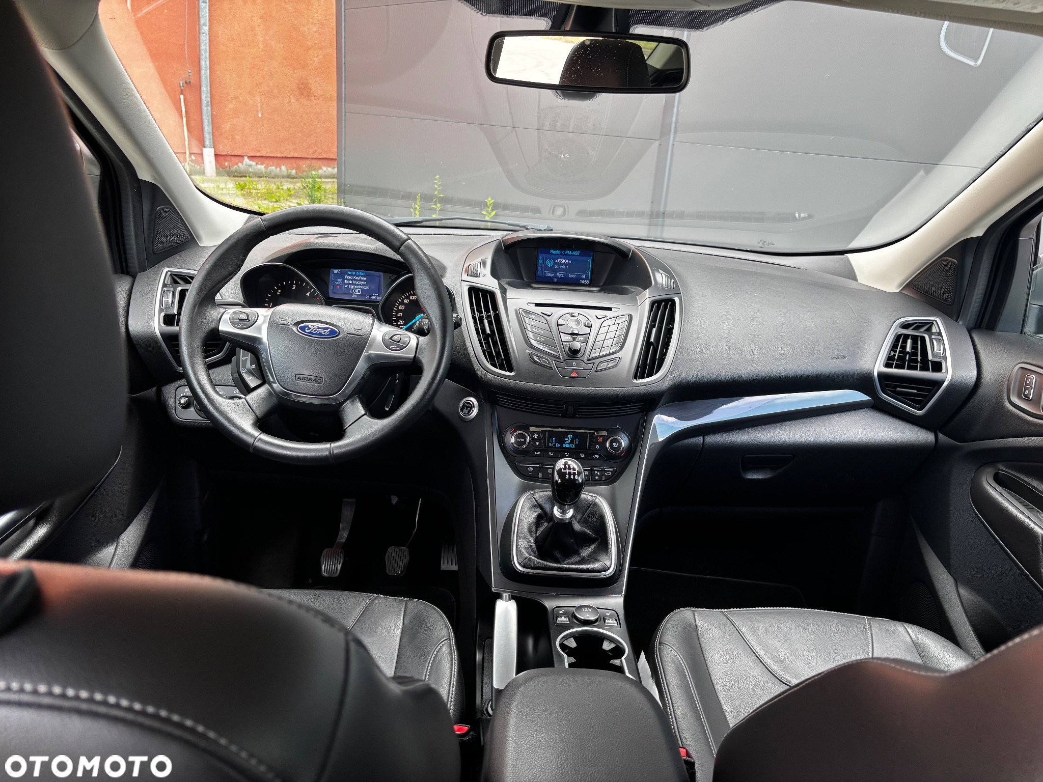 Ford Kuga 2.0 TDCi 2x4 Trend - 26