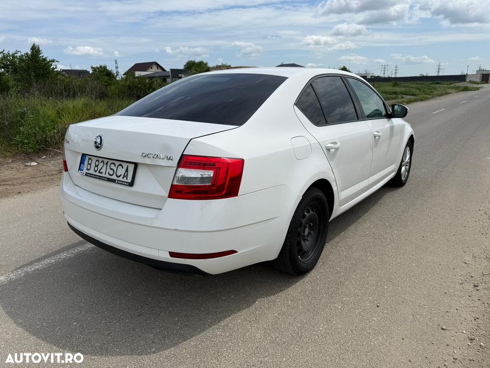 Skoda Octavia - 3