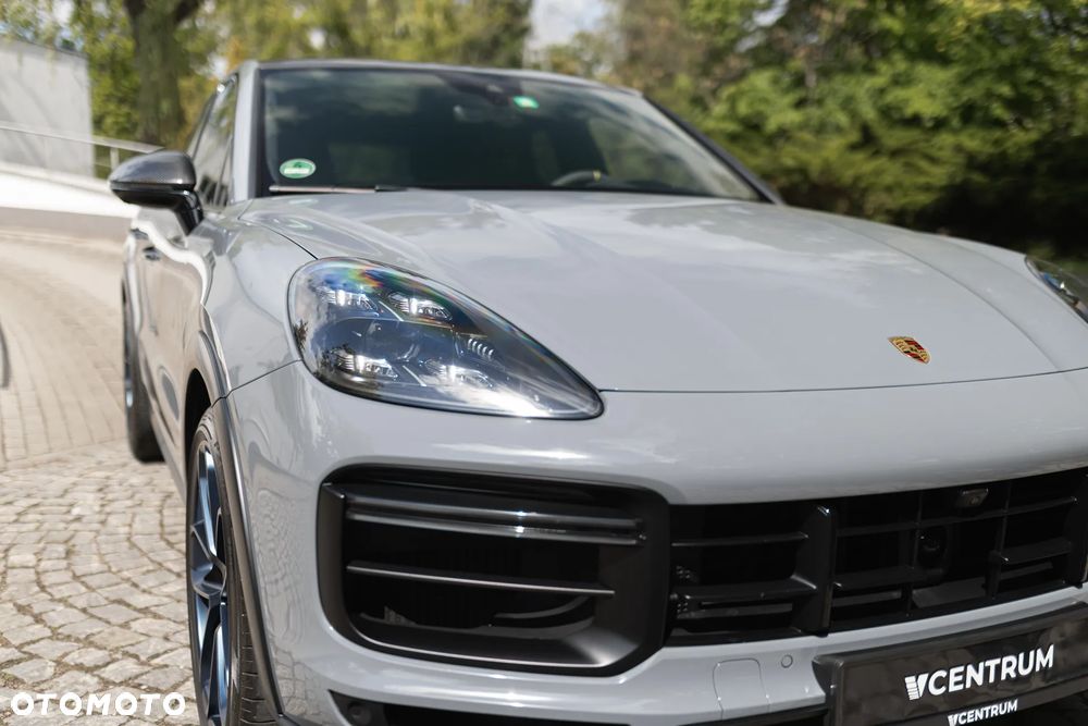 Porsche Cayenne Turbo GT - 8