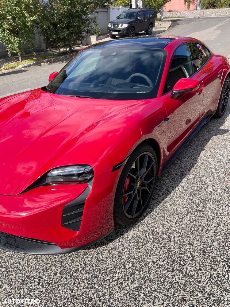 Porsche Taycan - 3