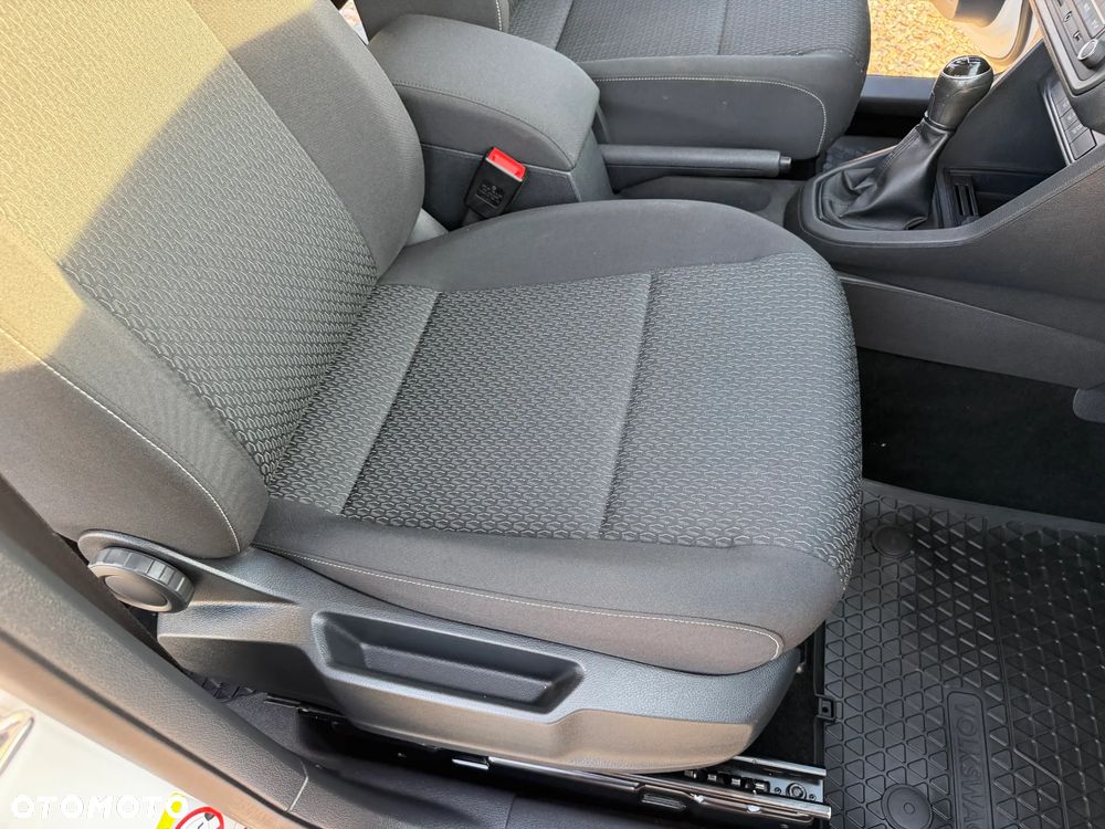 Volkswagen Caddy - 17