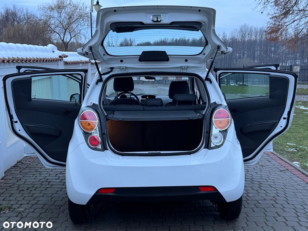 Chevrolet Spark - 15