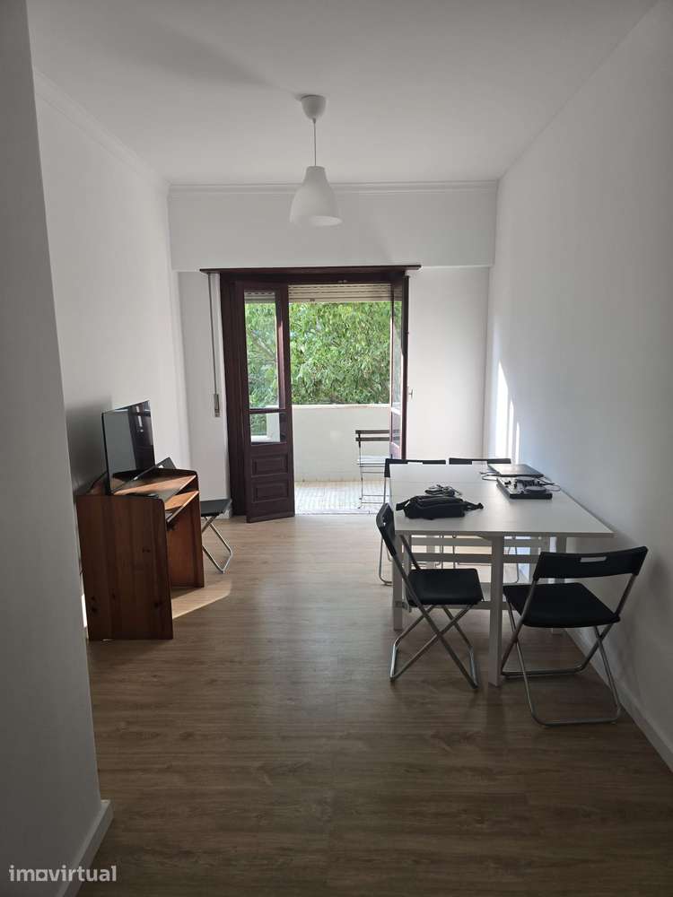 Quarto para arrandar a estudantes, professores. - Grande imagem: 5/12