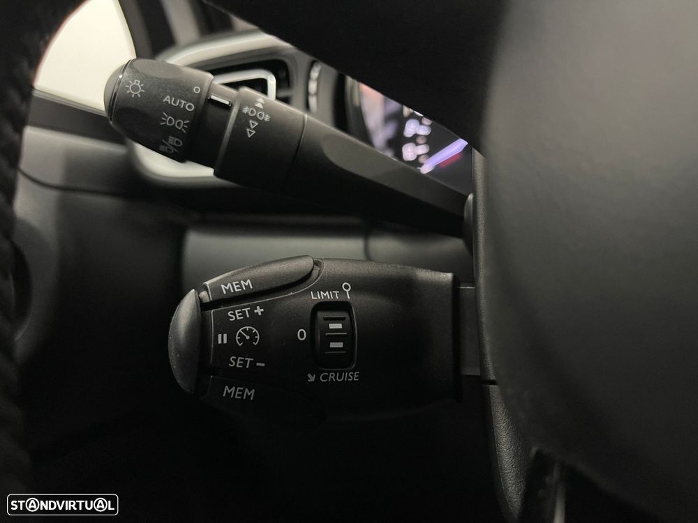 Citroën C3 1.2 PureTech Shine - 34