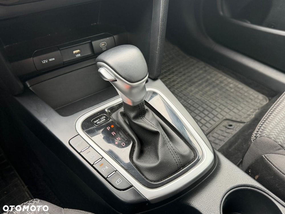 Kia Ceed 1.5 T-GDI M DCT - 17