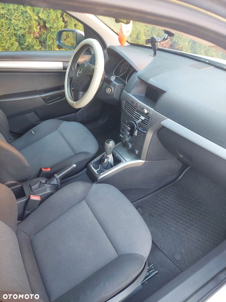 Opel Astra 1.4 Enjoy - 12