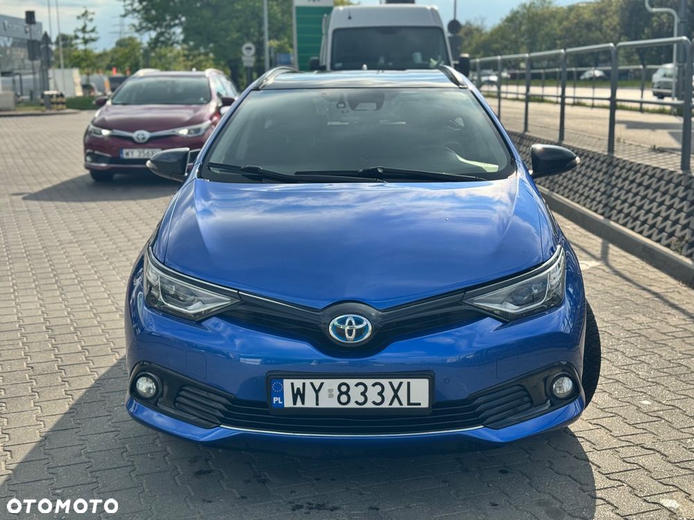 Toyota Auris Hybrid 135 Premium - 2