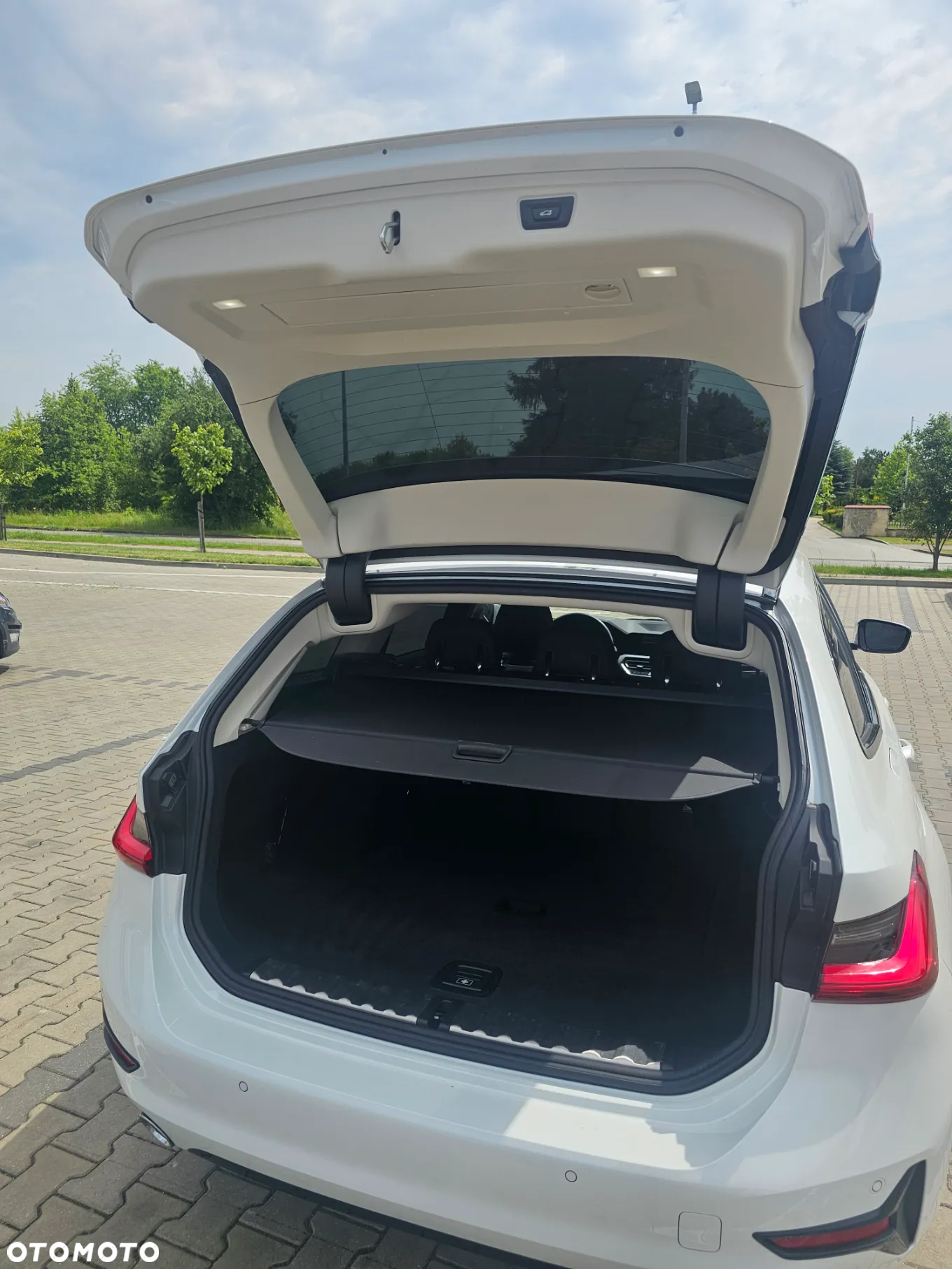 BMW Seria 3 320d M Sport sport - 11