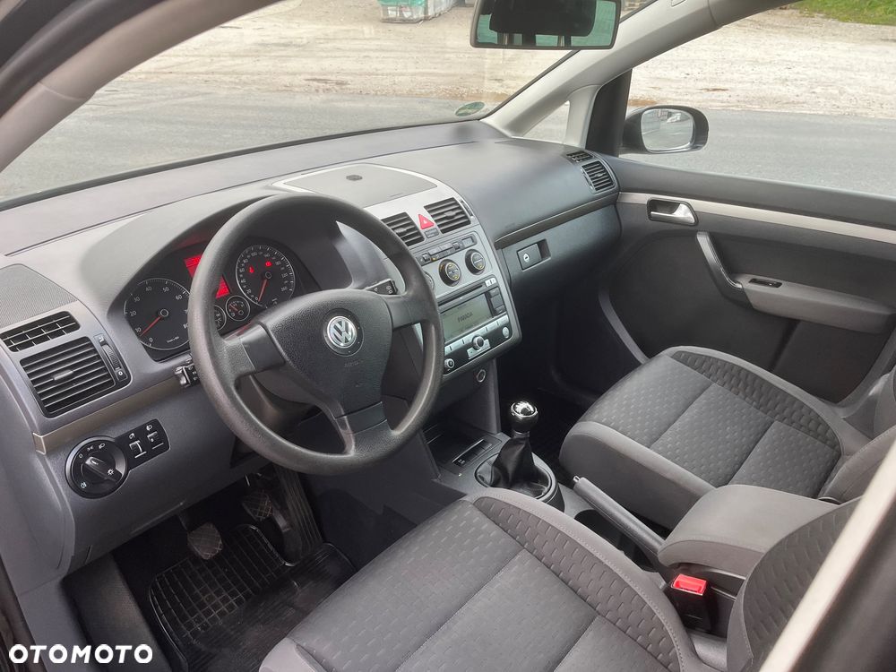 Volkswagen Touran 1.6 Trendline - 18