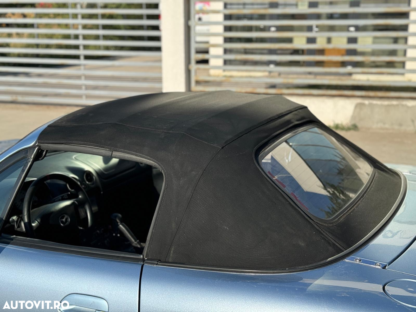 Mazda MX-5 1.6i - 8