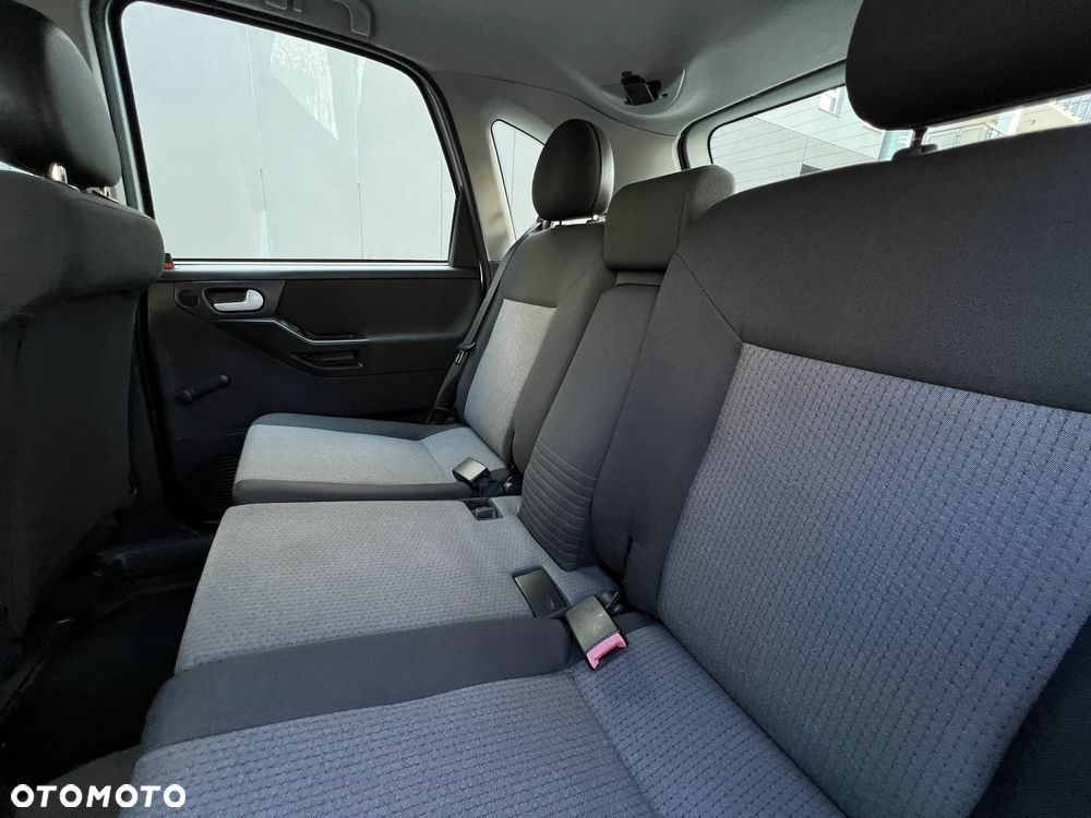 Opel Meriva - 17