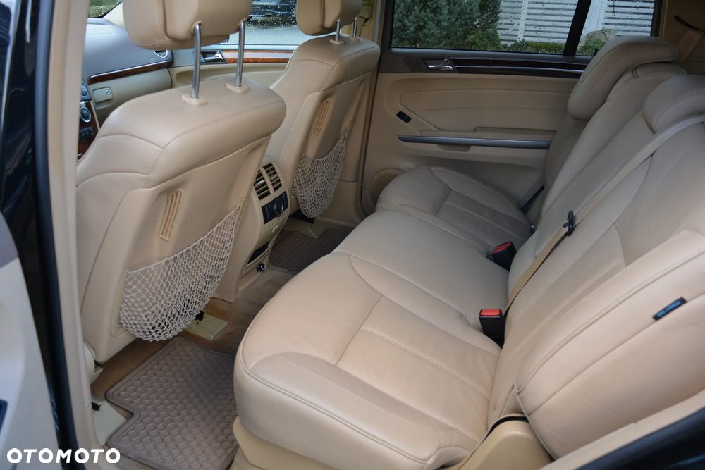 Mercedes-Benz GL 350 BlueTEC 4Matic 7G-TRONIC - 21