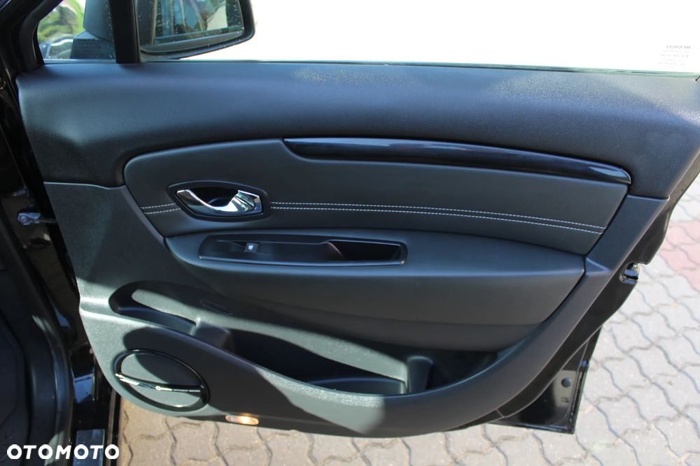 Renault Scenic - 24