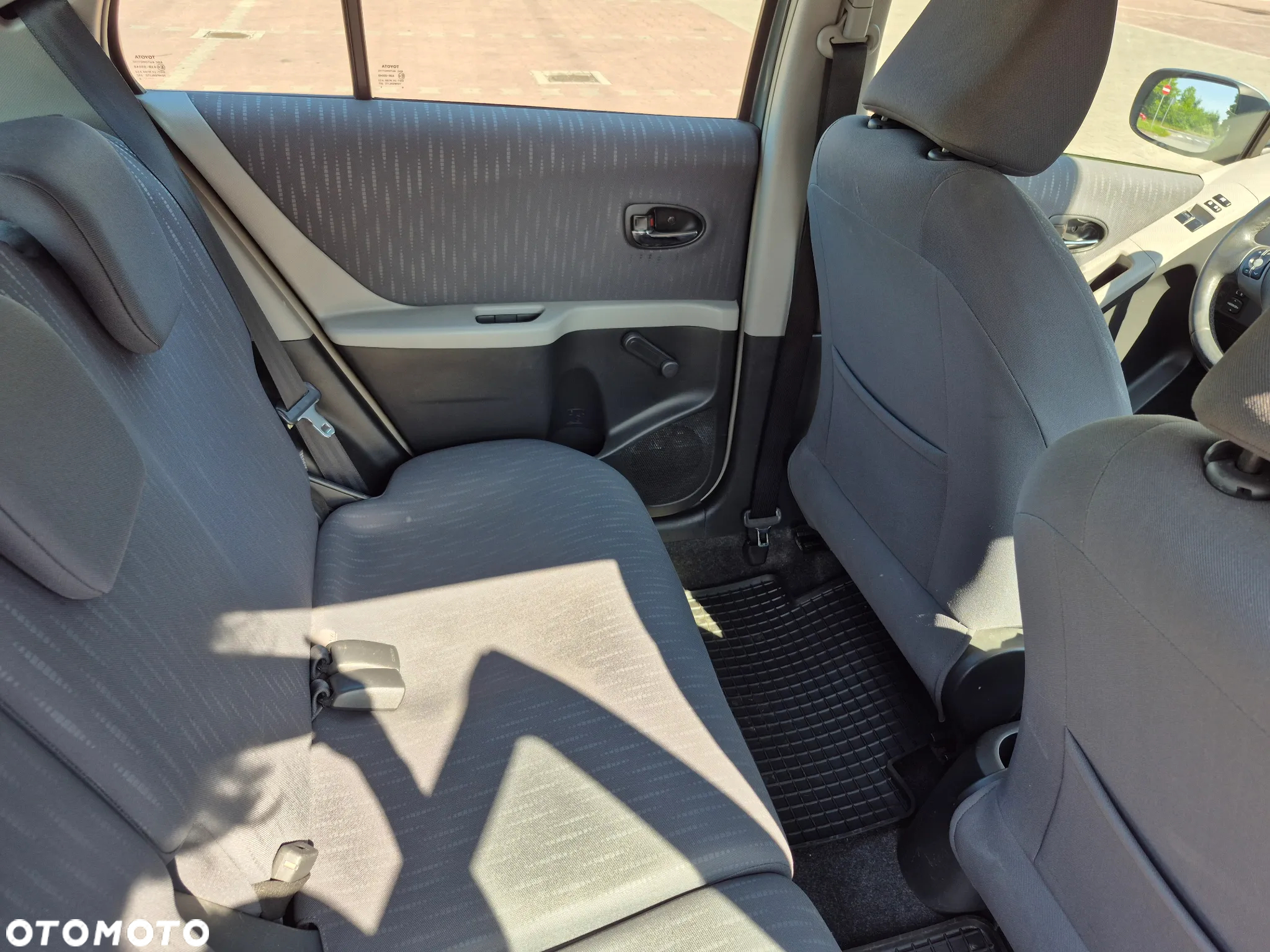 Toyota Yaris 1.33 VVT-i Cool - 19