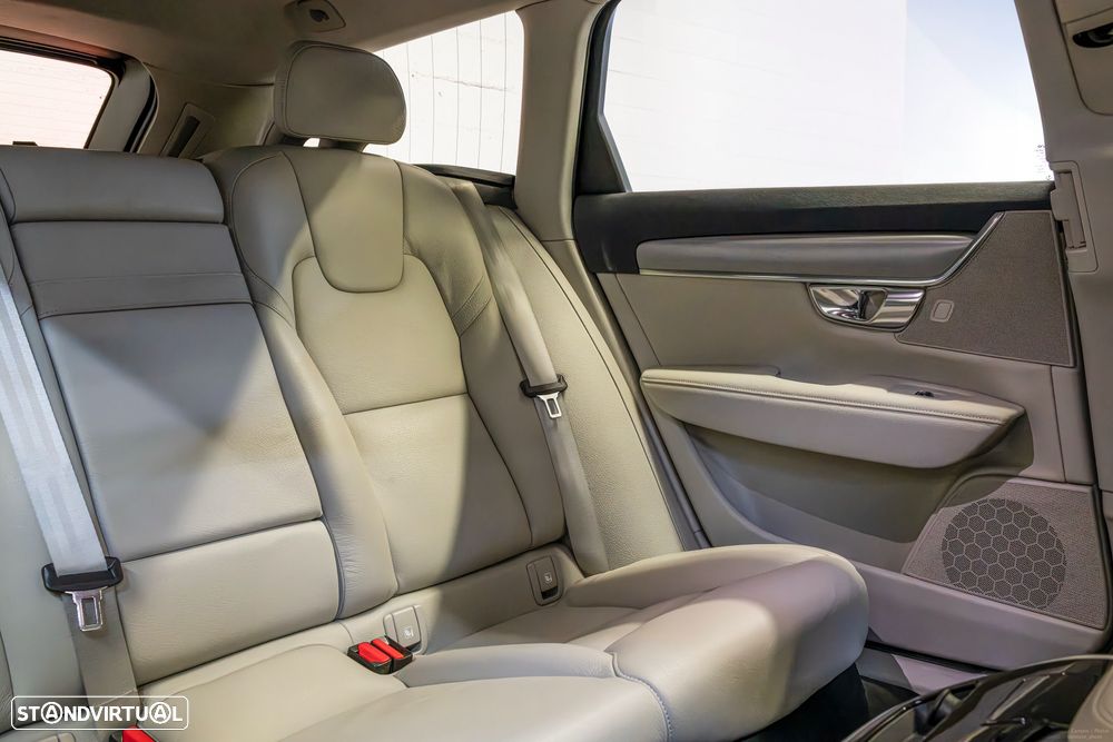 Volvo V90 T8 Recharge AWD Geartronic Inscription Expression - 23