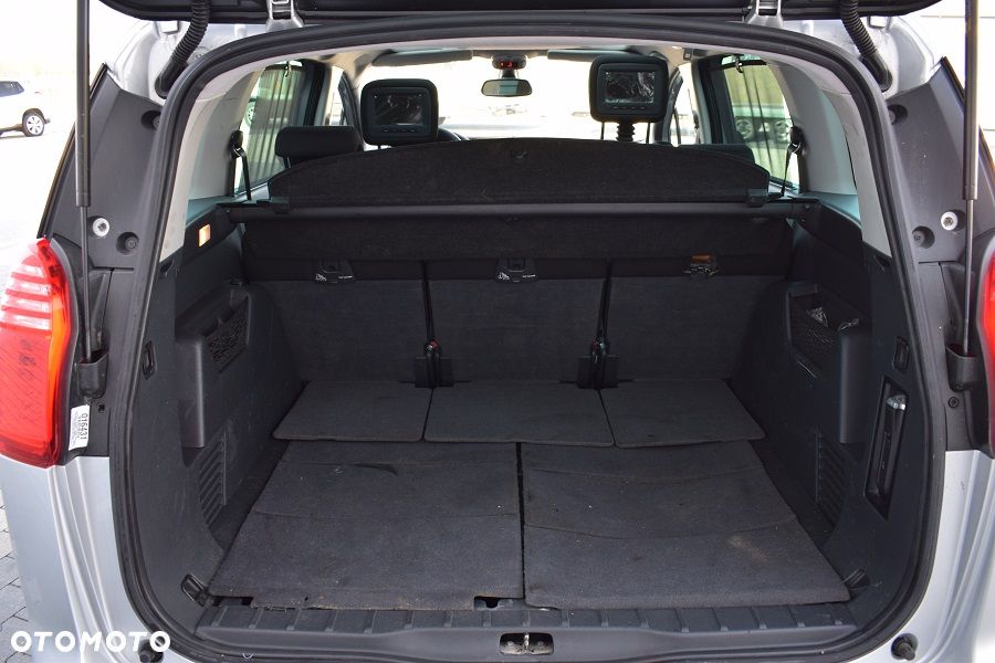 Peugeot 5008 HDI FAP 150 Family Plus - 8