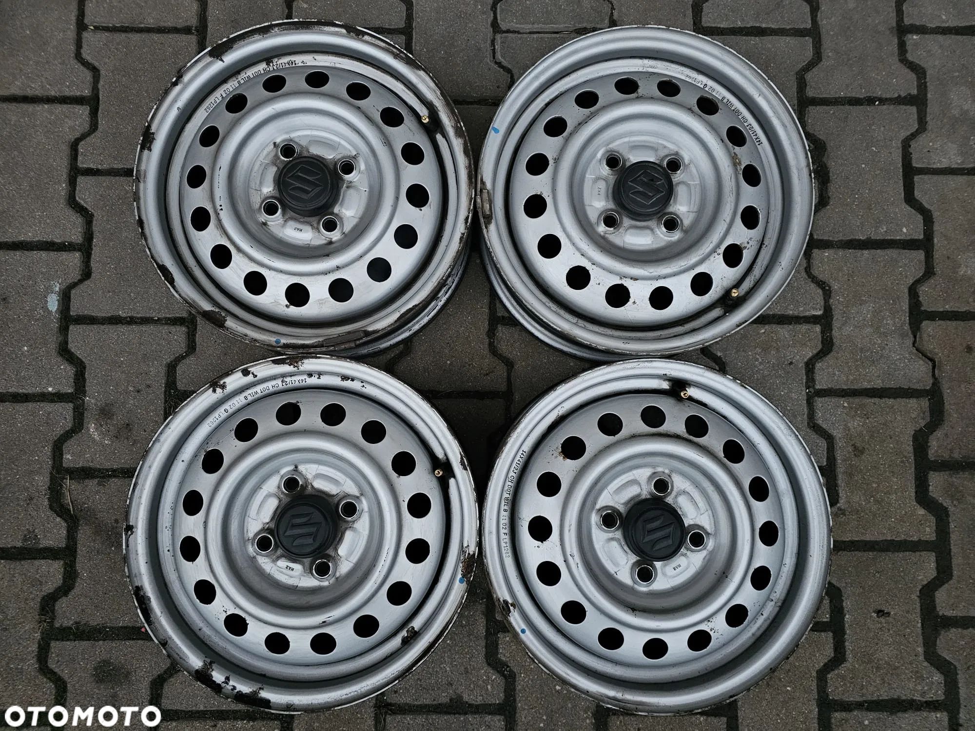 (S24) Suzuki OE Splash Swift Ignis Balneo Celerio / LP1262 / 4,5Jx14 ET45 4x100 - 1