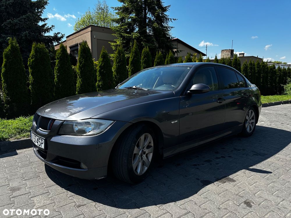 BMW Seria 3 320i - 1