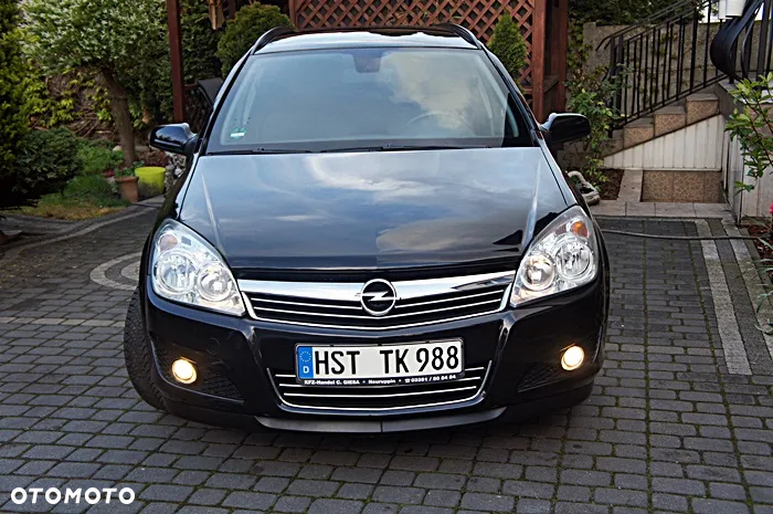 Opel Astra 1.4 Caravan Edition - 12