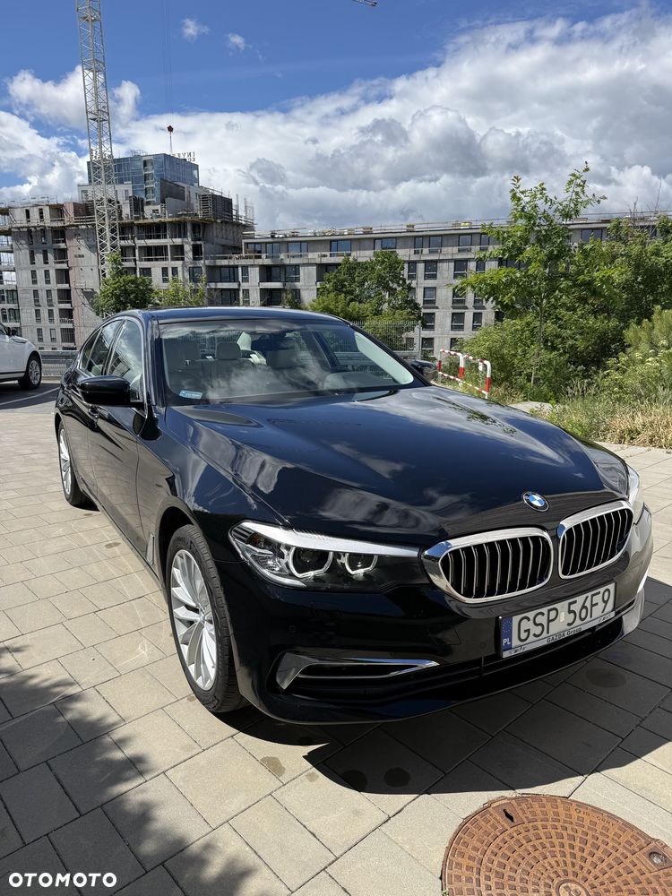 BMW Seria 5 520d xDrive Luxury Line - 1