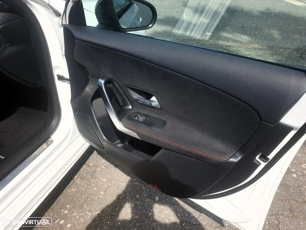 Mercedes-Benz A 180 d AMG Line Aut. - 35
