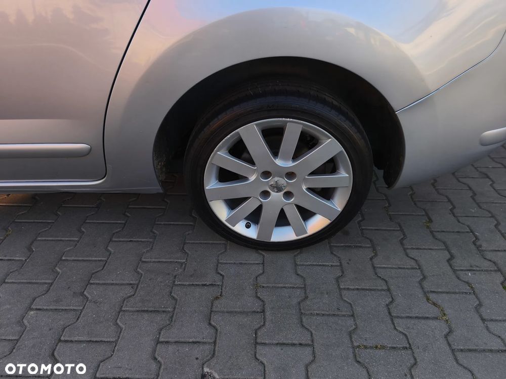 Peugeot 5008 - 26