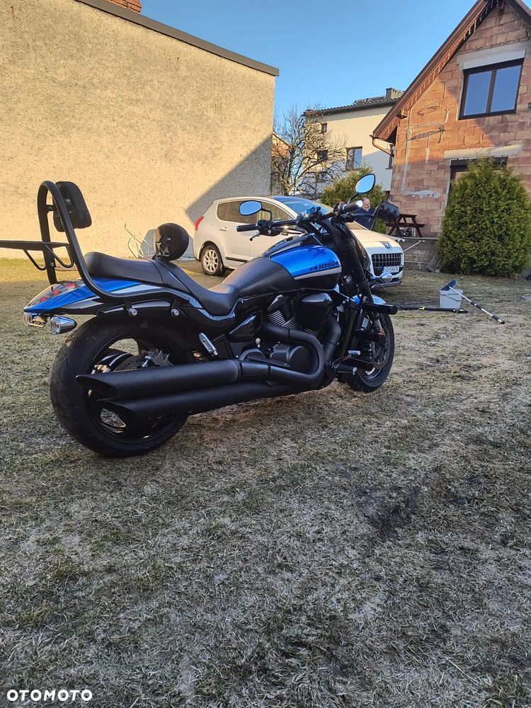 Suzuki Boulevard - 10