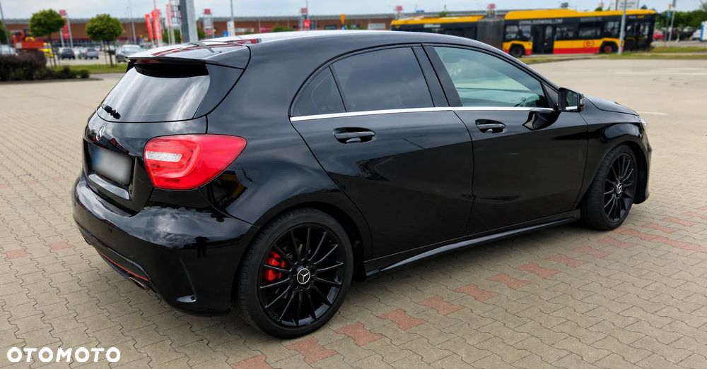 Mercedes-Benz Klasa A 180 (BlueEFFICIENCY) 7G-DCT AMG Sport - 6