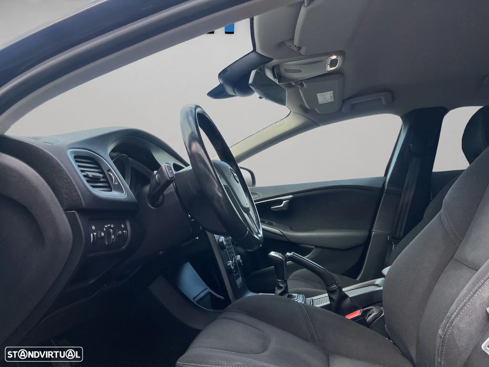 Volvo V40 2.0 D2 Momentum - 9