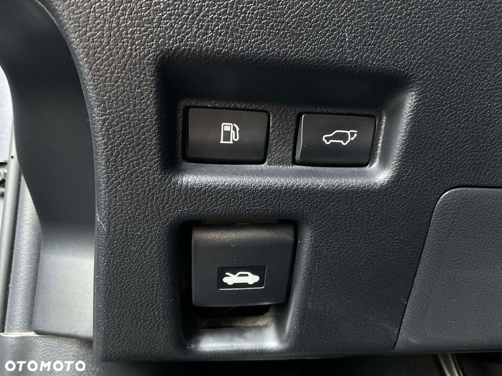 Lexus UX - 21