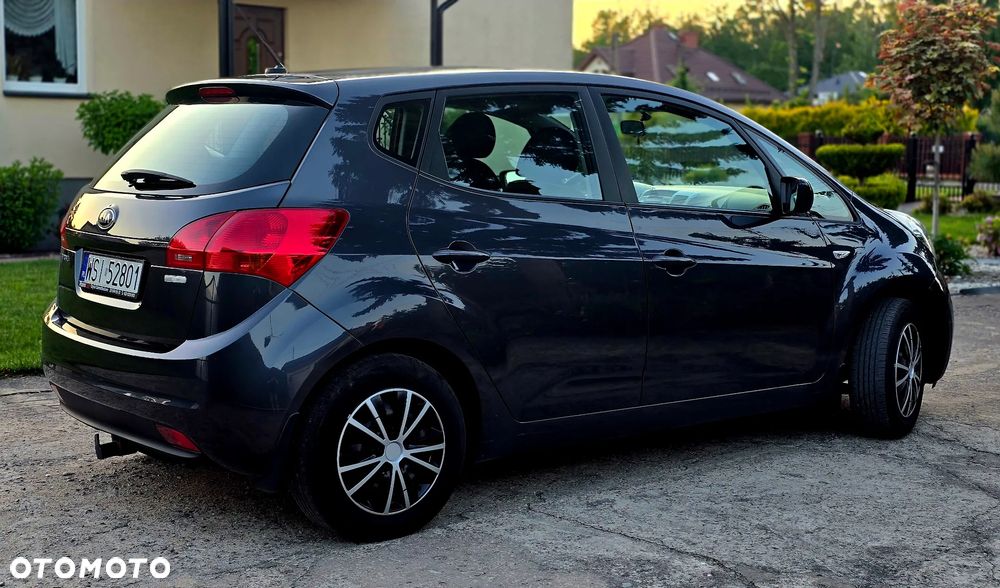 Kia Venga 1.4 CVVT Dream Team Edition - 8