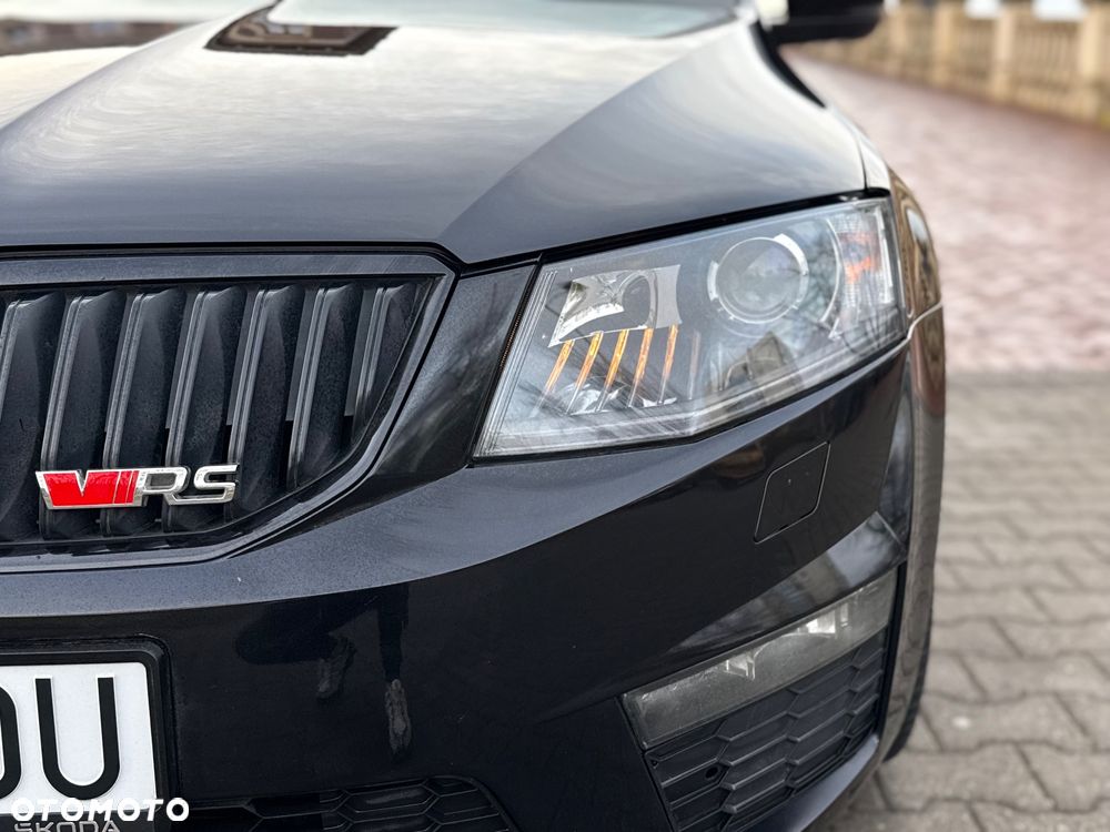 Skoda Octavia 2.0 TSI RS DSG - 17