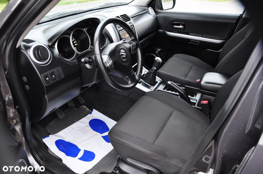 Suzuki Grand Vitara 1.9 DDiS - 30