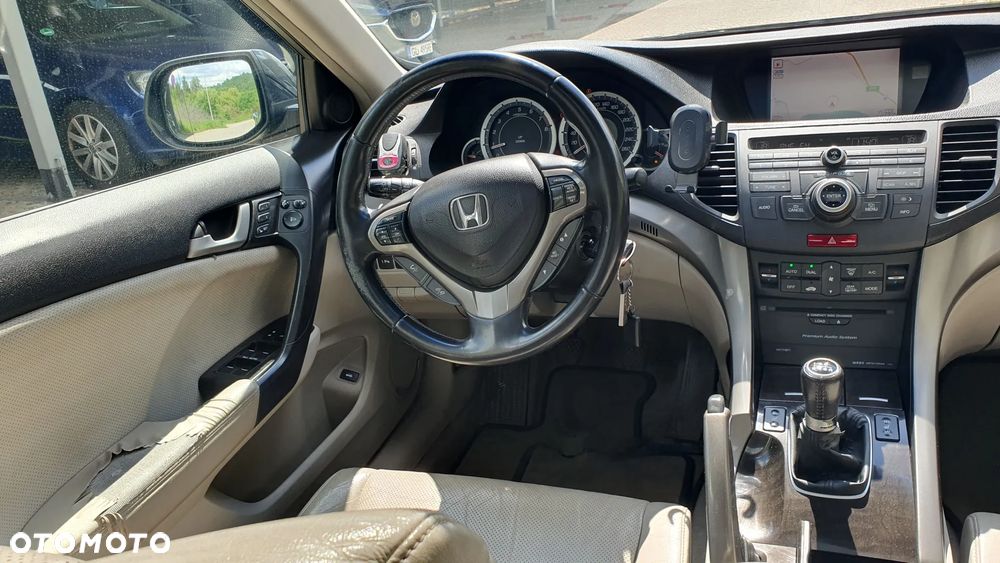 Honda Accord 2.4 Executive Nav - 8