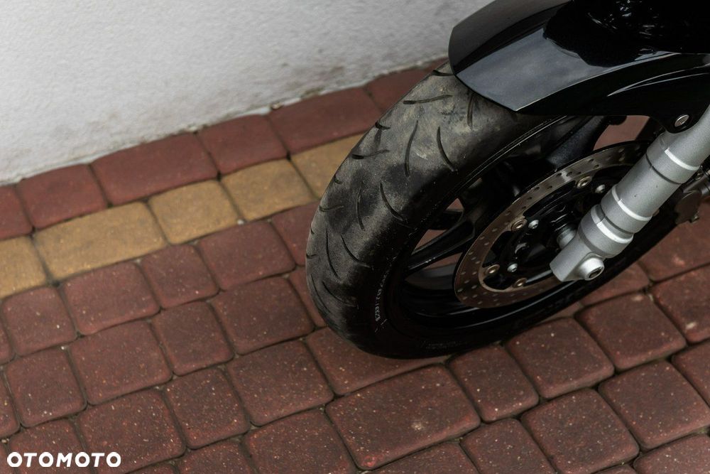Yamaha FZ - 7