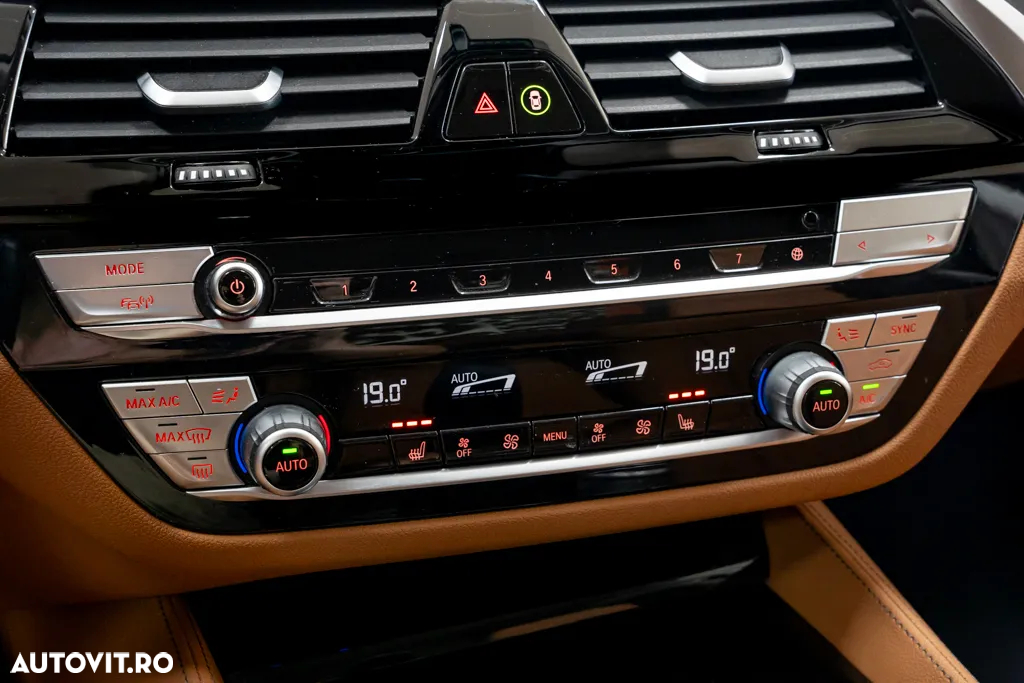 BMW Seria 5 520d AT MHEV - 34